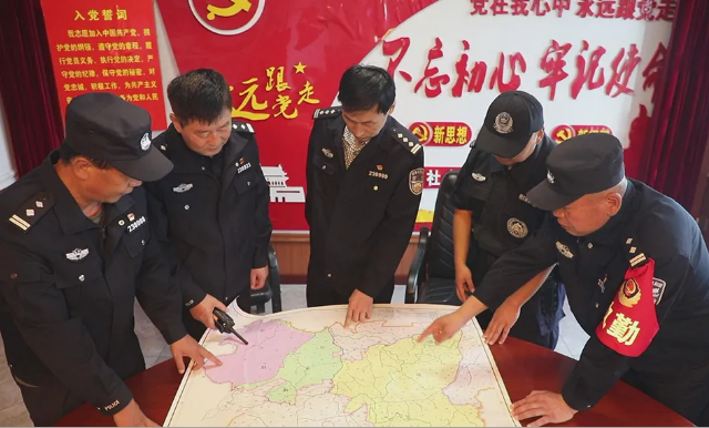 黑龙江省东方红林业地区公安局组织开展边境警务实战演习